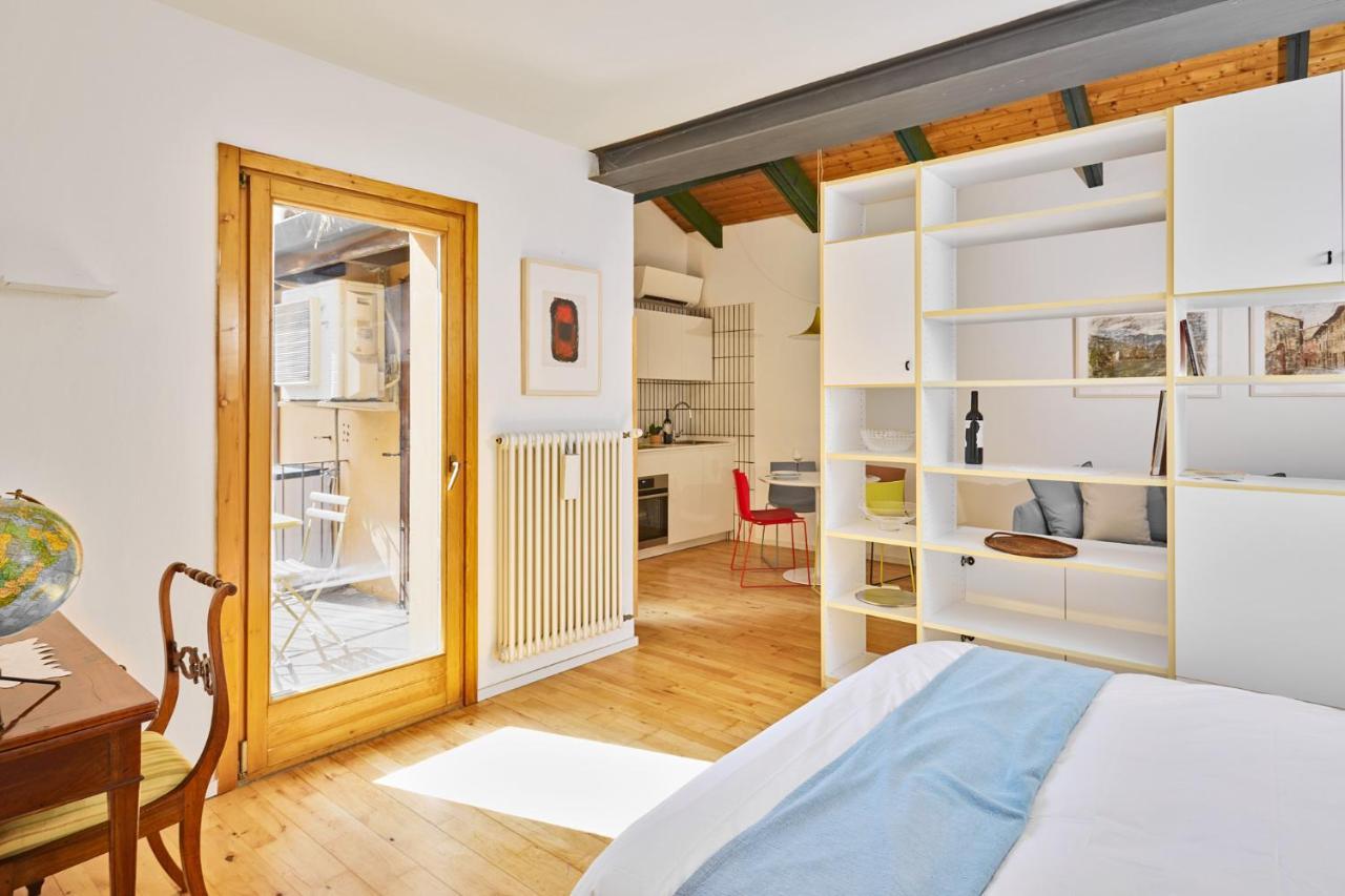 Italian Design Small Attic ボローニャ エクステリア 写真