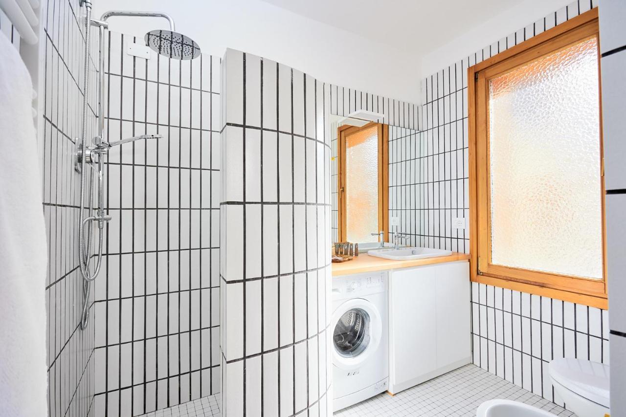 Italian Design Small Attic ボローニャ エクステリア 写真
