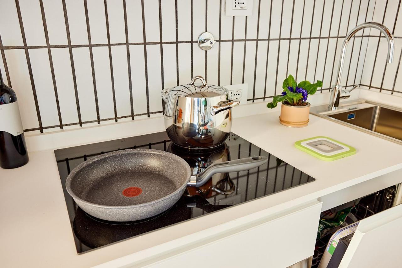 Italian Design Small Attic ボローニャ エクステリア 写真